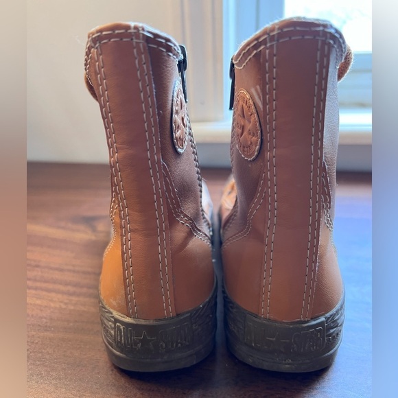 Converse Tan Brown Leather Size 11 kids - Picture 2 of 5